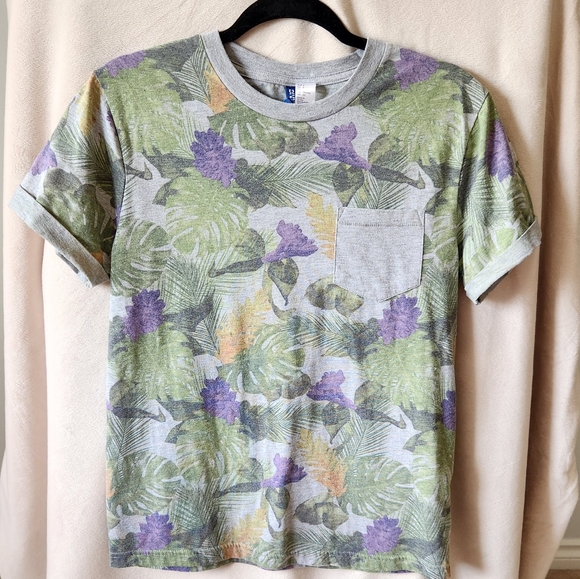 Floral T-Shirt - Picture 1 of 4